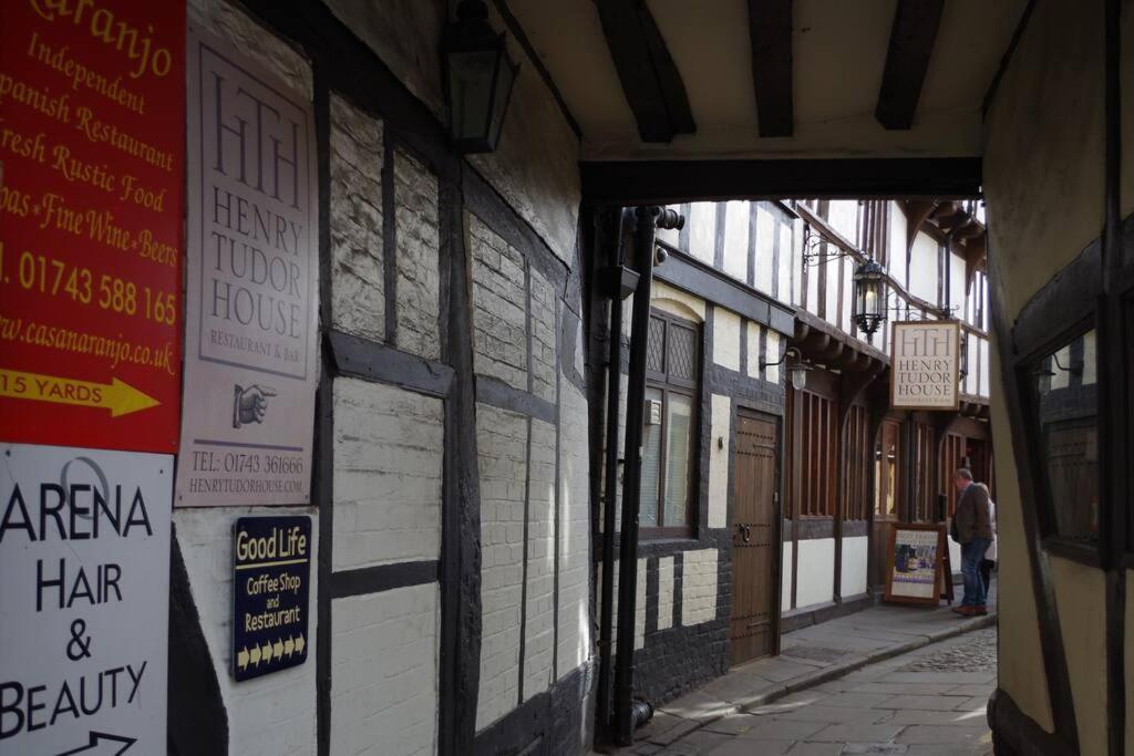 Chandeliers 6 Shrewsbury Exterior photo